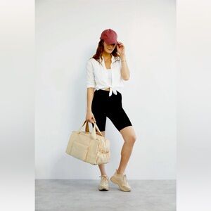 Beis sport duffle bag in beige